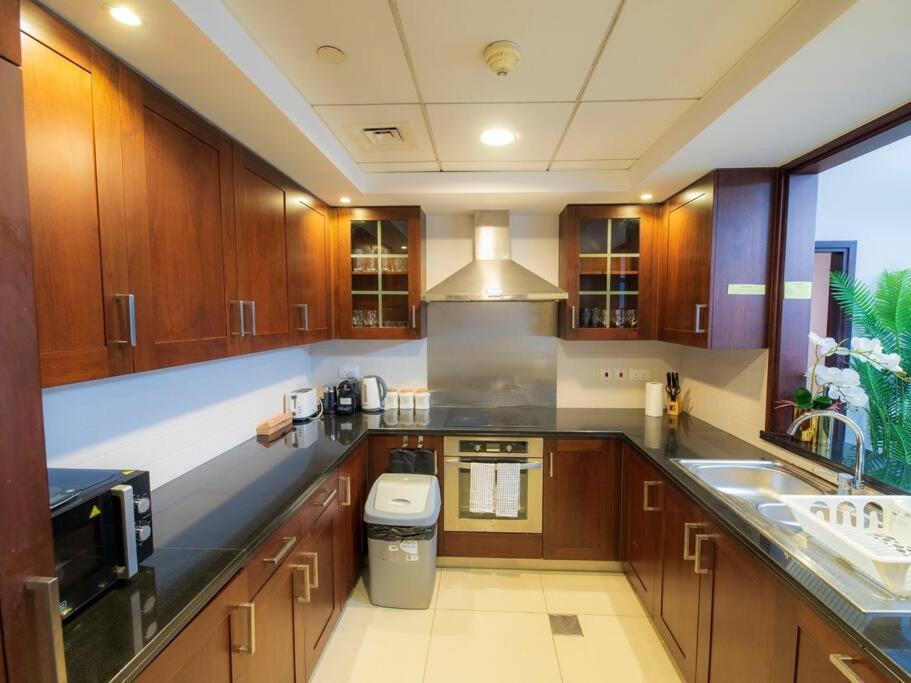 First Class 2Br With Full Burj Khalifa And Fountain View Дубай Екстериор снимка